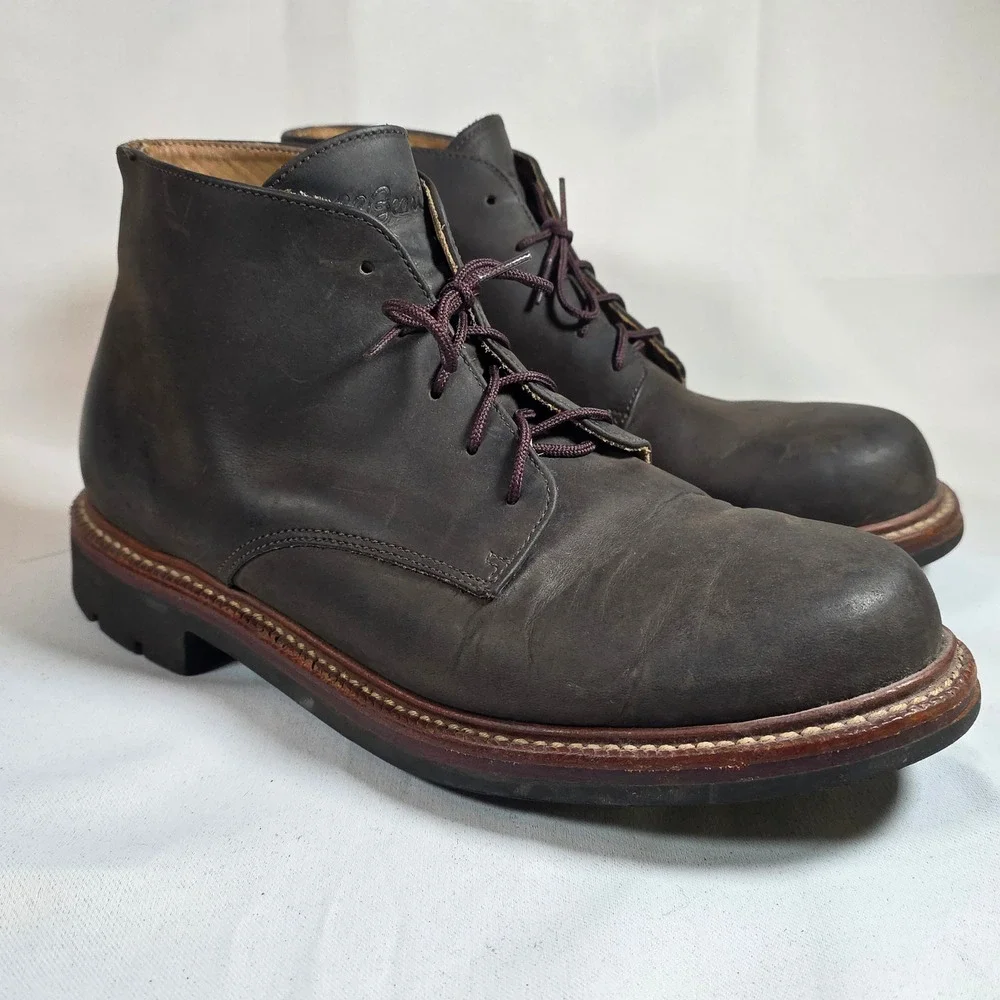 LL Bean Mens 10.5 Chukka Boots Gray Leather Vibram Sole Rugged Heritage
